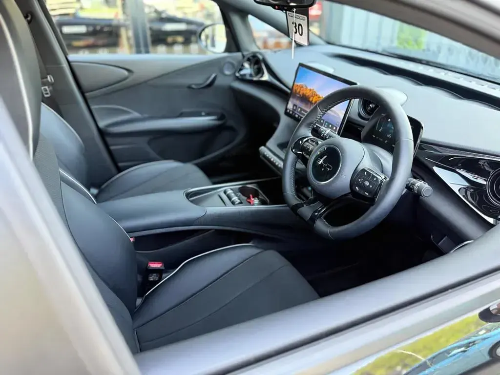 New BYD Dolphin Active 69 kW (95 HP) 2025 Hatchback