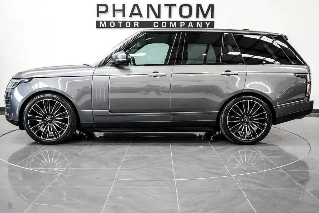 Used Land Rover Range Rover Vogue SE 404 HP (297 kW) 2019 Grey SUV