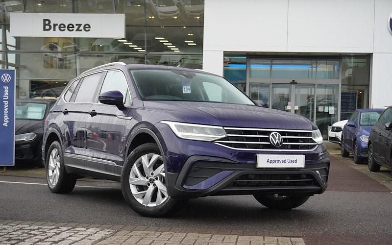 Used 2024 VW Tiguan Allspace Life SUV | £27,990 (Fair price) - Image 1/4