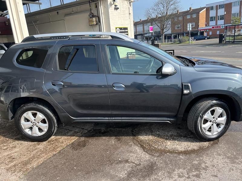 Used Dacia Duster Comfort 115 HP (84 kW) 2019 Grey SUV