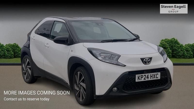 Used Toyota Aygo X 72 HP (52 kW) 2024 White SUV