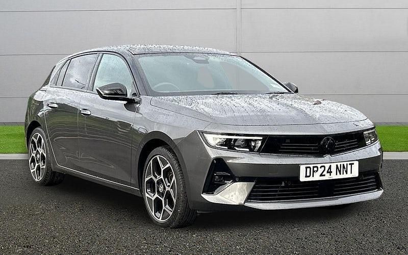 Used Vauxhall Astra Ultimate 131 HP (96 kW) 2024 Grey Hatchback