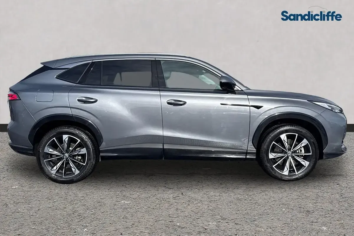 Używany MG HS Trophy 224 KM (164 kW) 2024 Szary SUV