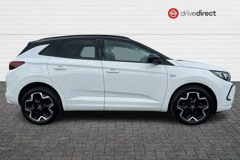 Used Vauxhall Grandland X Ultimate 130 HP (95 kW) 2023 White SUV