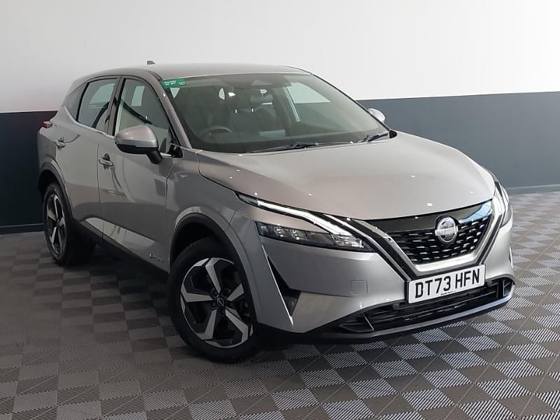 Used Nissan Qashqai Acenta Premium 190 HP (139 kW) 2024 Silver SUV
