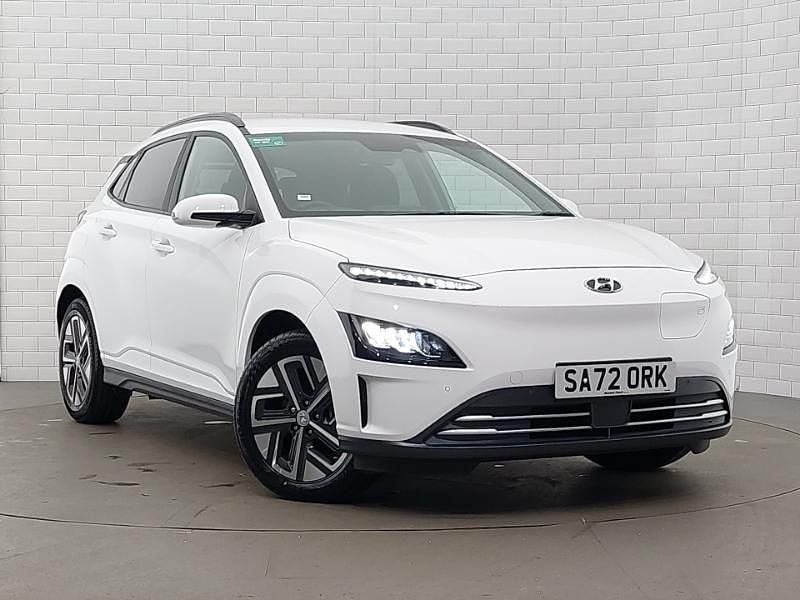 Used Hyundai Kona Premium 100 kW (136 HP) 2023 White SUV