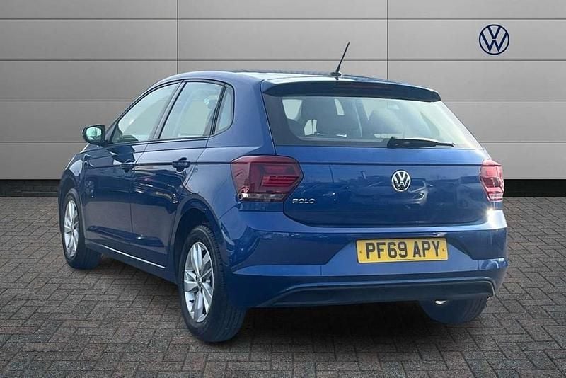 Used VW Polo SE 95 HP (69 kW) 2019 Blue Hatchback