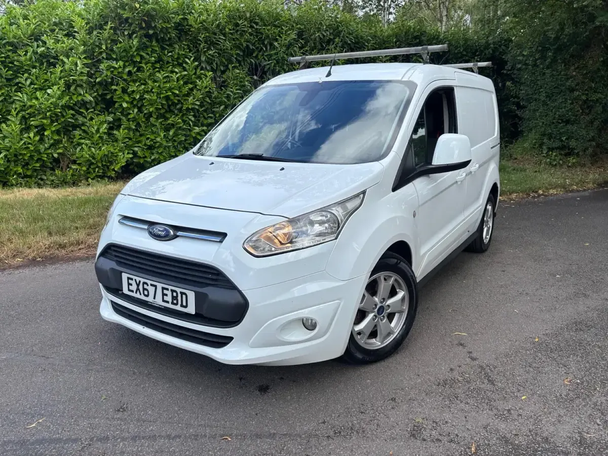 Used Ford Transit Connect Limited 120 HP (88 kW) 2017 White MPV