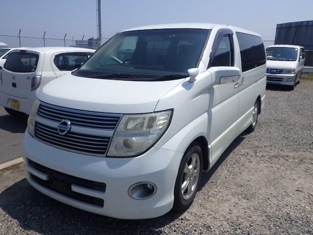 White Used 2008 Nissan Elgrand MPV | £8,999 (Fair price) - Image 1/4