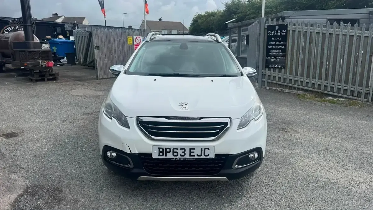 Used Peugeot 2008 2014 White SUV