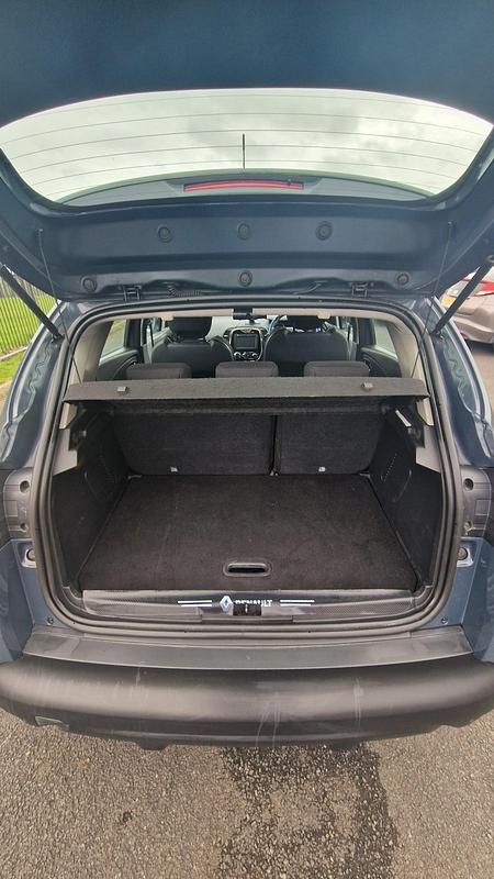 Usado Renault Captur Dynamique 90 HP (66 kW) 2014 Azul SUV