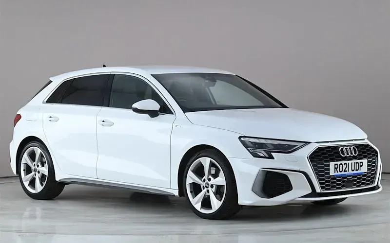 Second-hand Audi A3 Sportback S-Line 150 CP (110 kW) 2024 Hatchback