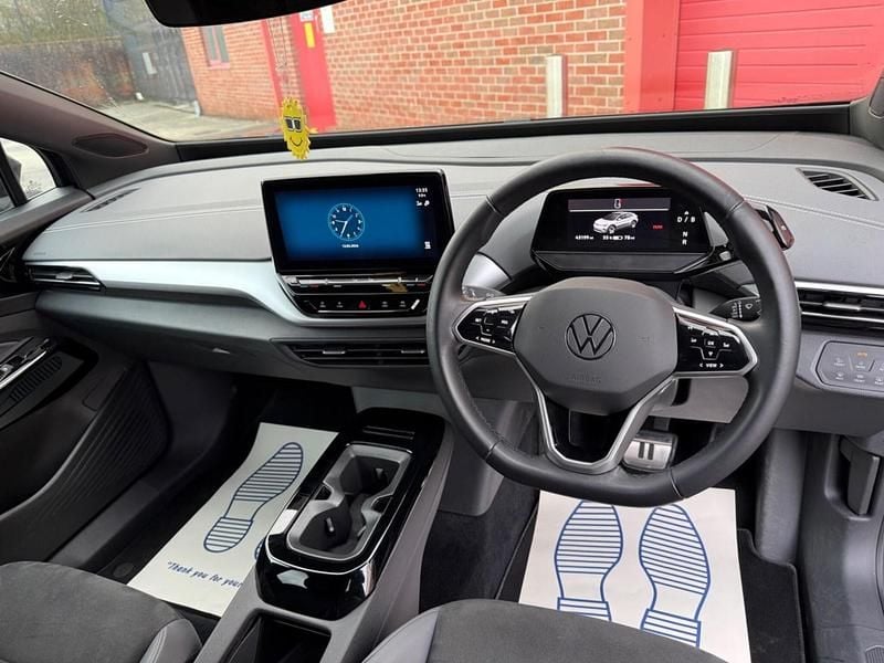 Used VW ID.4 Pure 125 kW (170 HP) 2024 Grey SUV