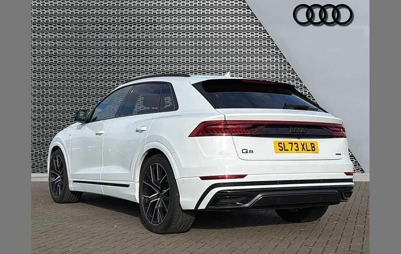 Used Audi Q8 S-Line 281 HP (206 kW) 2023 White SUV