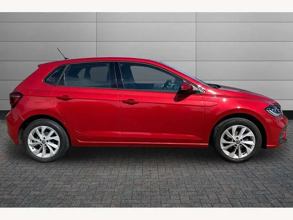 Used VW Polo Style 95 HP (69 kW) 2022 Red Hatchback