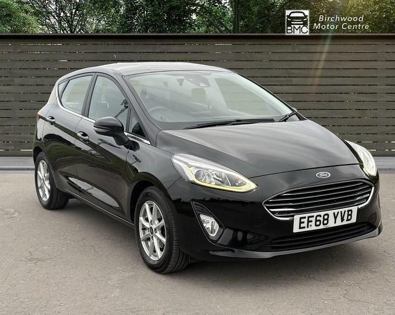 Black Used 2018 Ford Fiesta Zetec Hatchback | £5,695 (Fair price) - Image 1/4