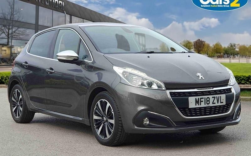 Used Peugeot 208 Allure Premium 82 HP (60 kW) 2018 Grey Hatchback