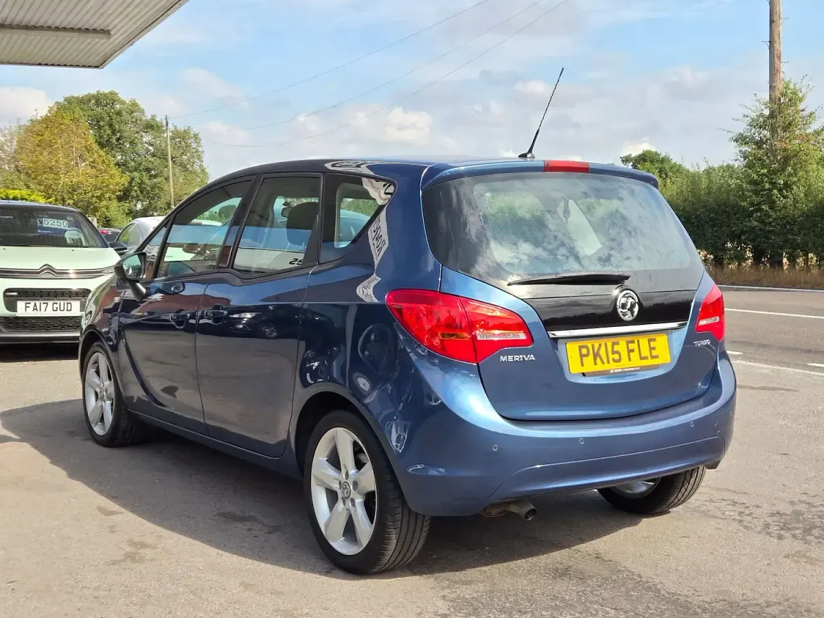 Used Vauxhall Meriva 118 HP (86 kW) 2015 Blue MPV