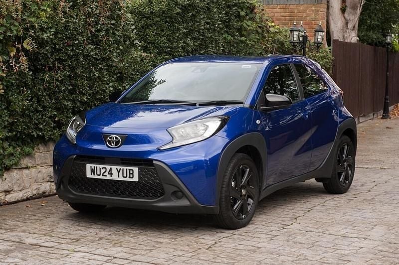Blue Used 2024 Toyota Aygo PURE Hatchback | £15,150 (Good price) - Image 1/4