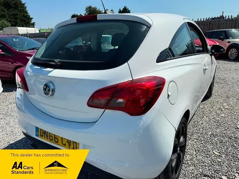 Used Vauxhall Corsa SRi 2016 White Hatchback