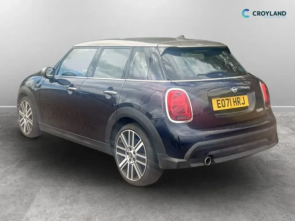 Used Mini Cooper Exclusive 136 HP (100 kW) 2021 Blue/black Hatchback