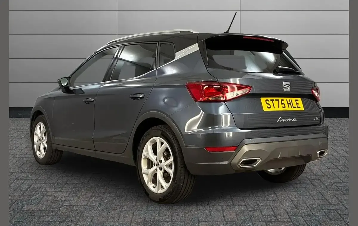 Used Seat Arona FR 113 HP (83 kW) 2025 Grey SUV