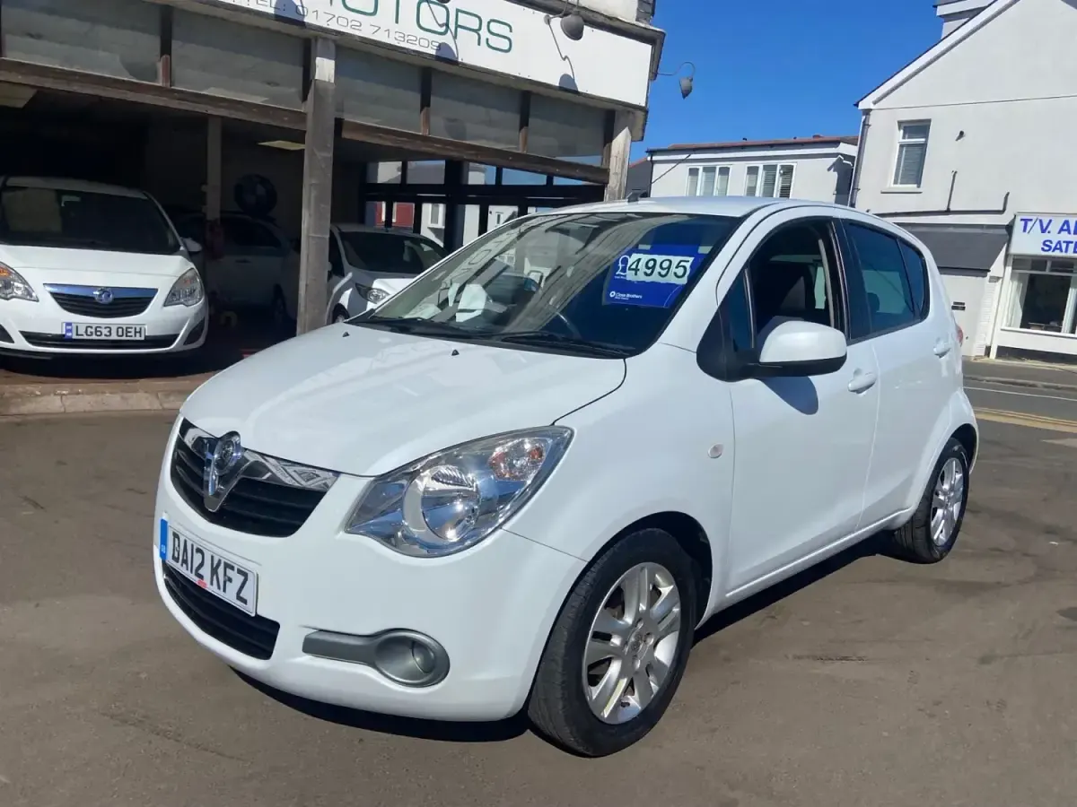 Używany Vauxhall Agila 2012 Biały Minivan