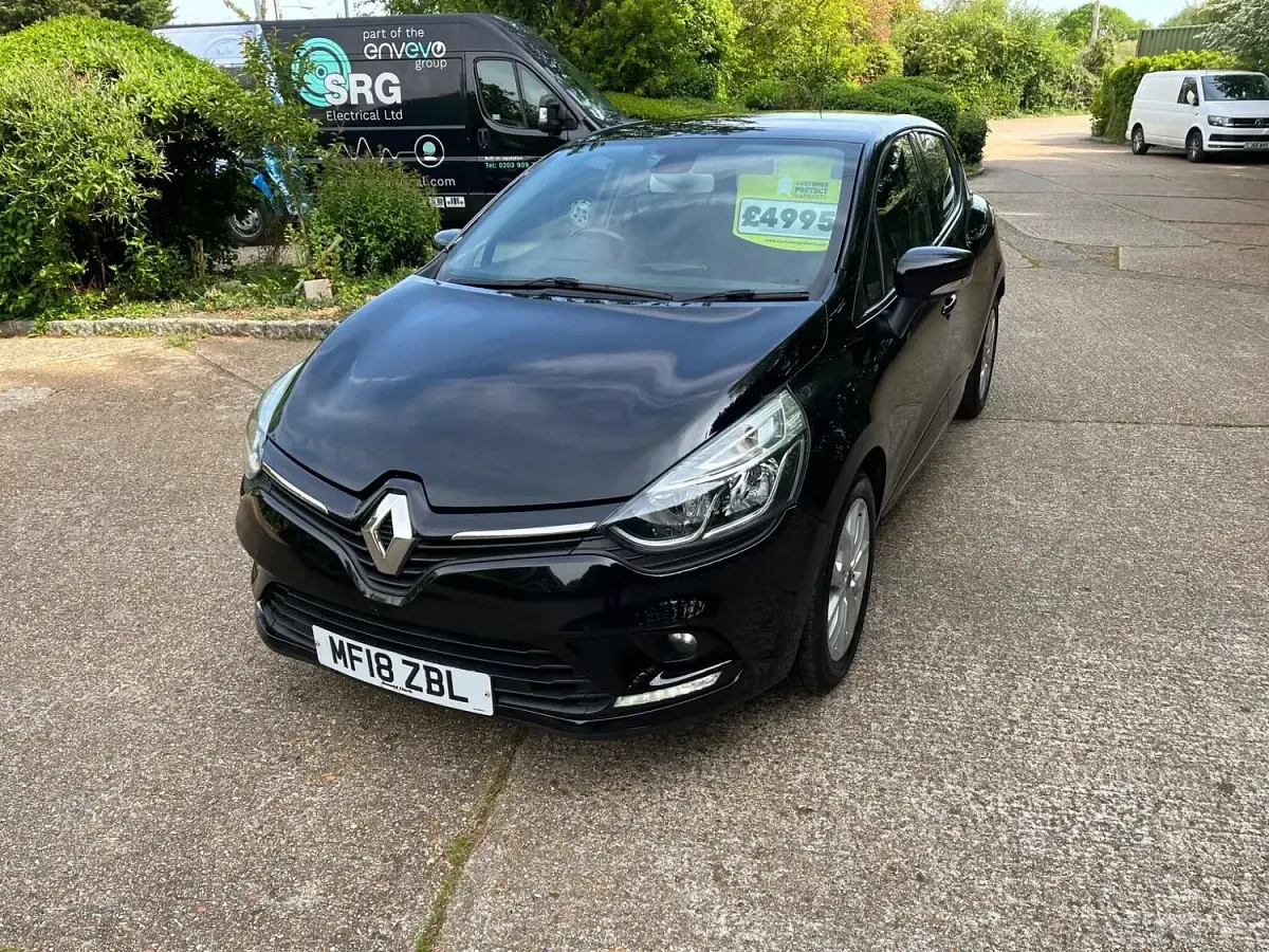 Used Renault Clio IV Dynamique 2018 Black Hatchback