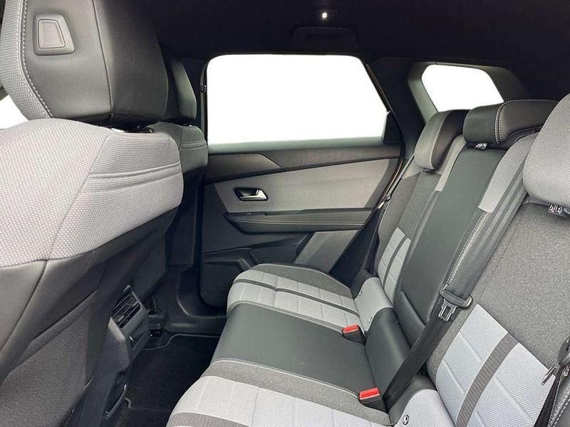 Second-hand Vauxhall Grandland X 134 CP (98 kW) 2025 Maro SUV