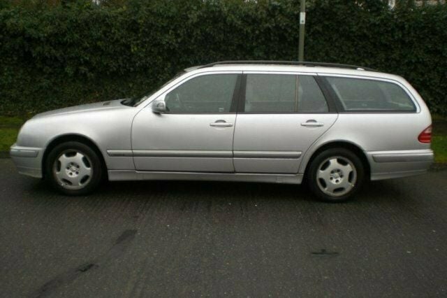 Used Mercedes E200 Classic 2000 Estate