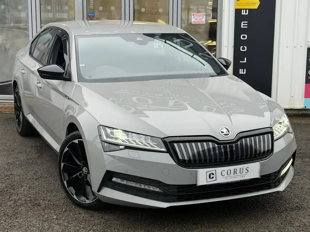 Gebraucht Skoda Superb SportlinePlus 2020 Grau Kleinwagen