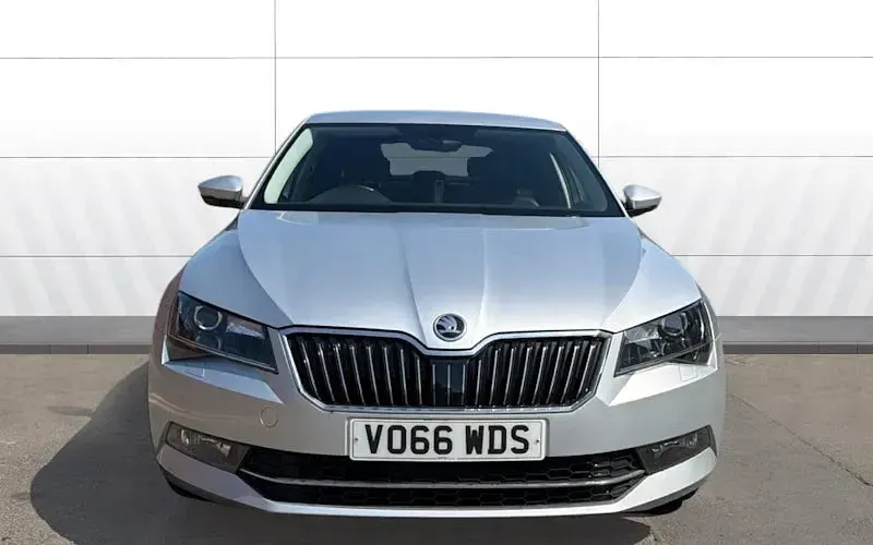Used Skoda Superb SE L Executive 150 HP (110 kW) 2018 Hatchback