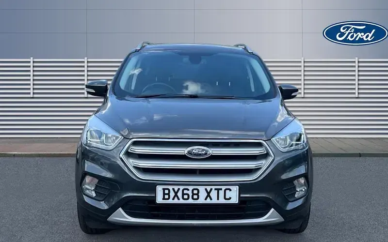 Używany Ford Kuga Titanium 120 KM (88 kW) 2018 Szary SUV