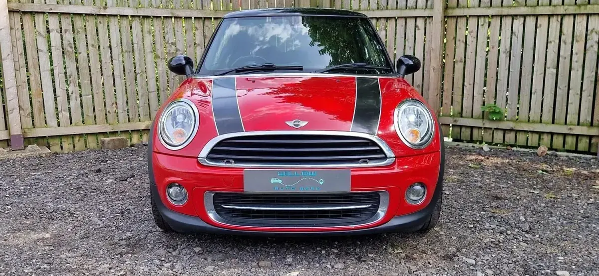 Used Mini Cooper Hatch 122 HP (89 kW) 2013 Red Hatchback