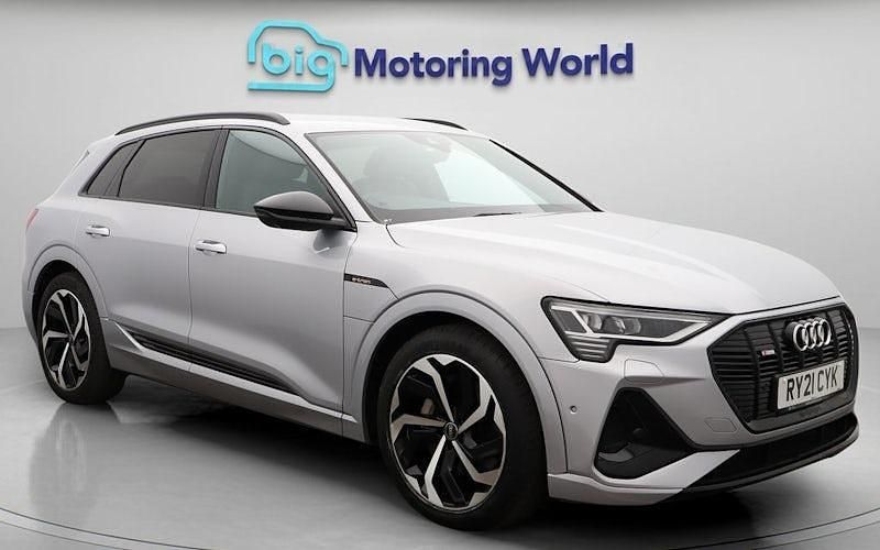 Used 2023 Audi e-tron Black Edition SUV | £25,500 (Fair price) - Image 1/4