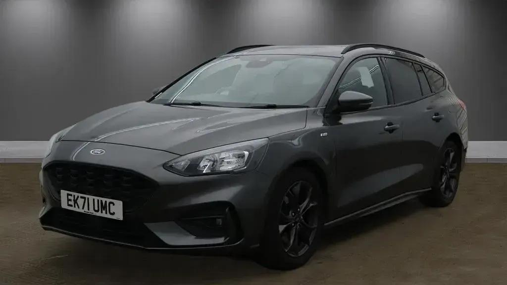 Used Ford Focus ST-Line 120 HP (88 kW) 2021 Grey Estate
