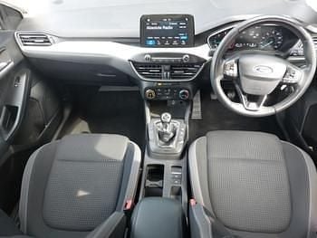 Używany Ford Focus Zetec 120 KM (88 kW) 2018 Szary Hatchback