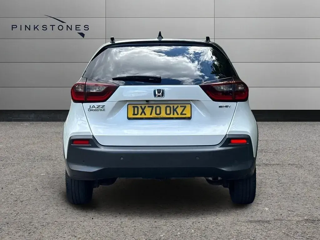 Used Honda Jazz EX 109 HP (80 kW) 2020 White Hatchback