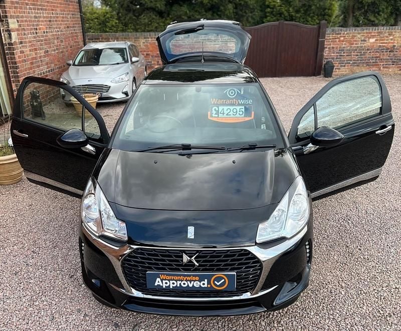 Used DS Automobiles DS3 Chic 2017 Black Hatchback