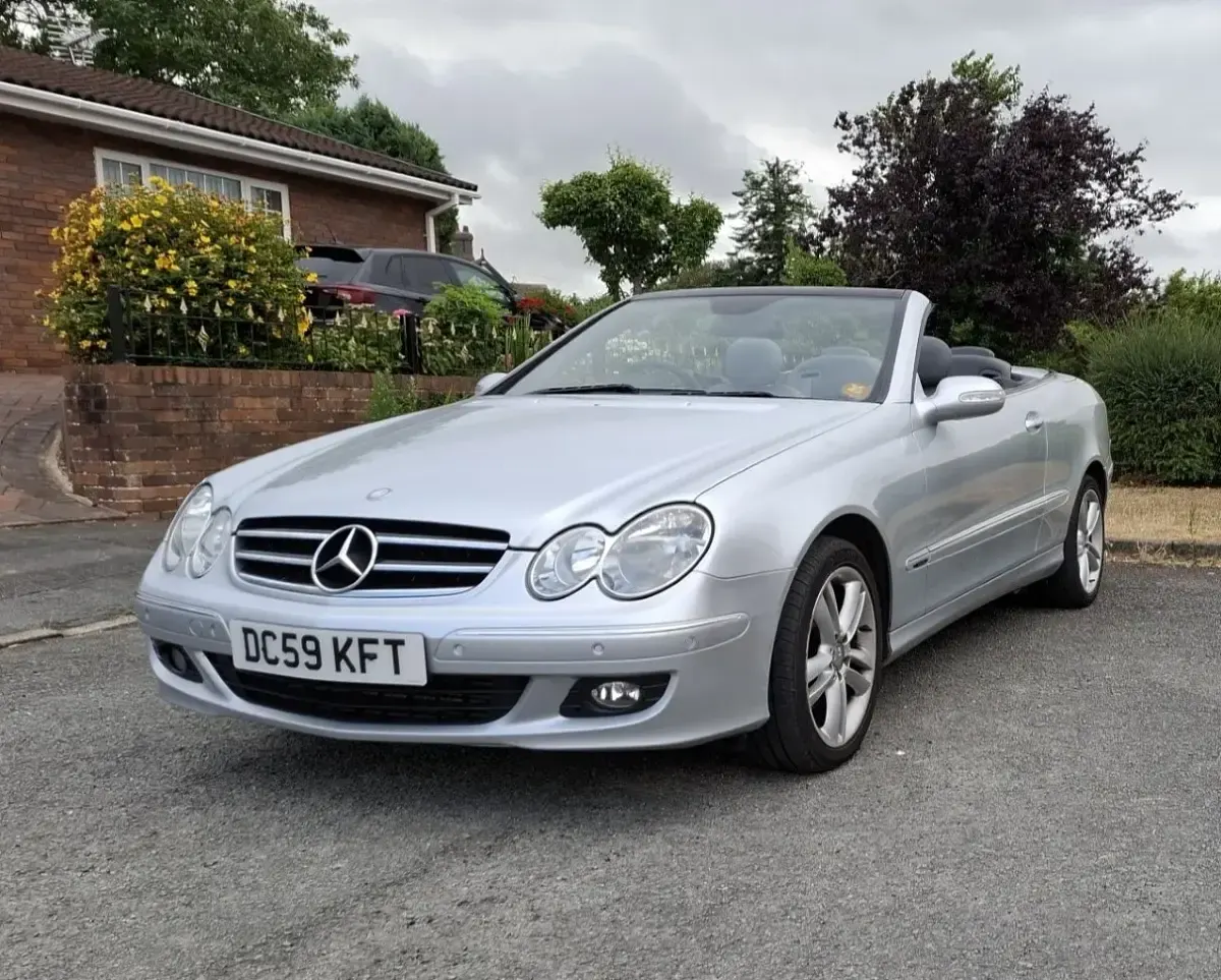Used Mercedes CLK200 Avantgarde 2009 Silver Cabriolet