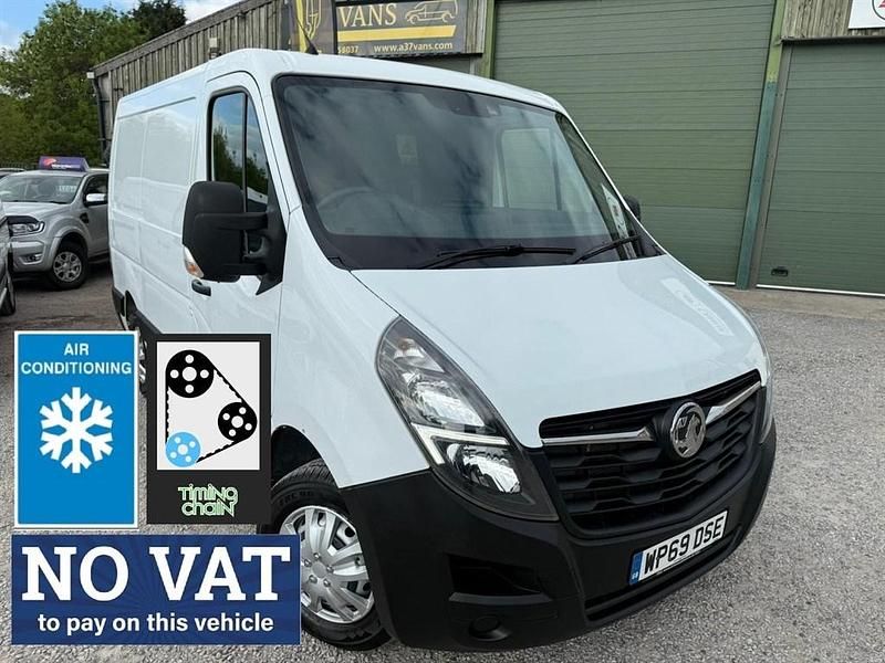 White Used 2020 Vauxhall Movano Edition Van | £9,445 (Fair price) - Image 1/3