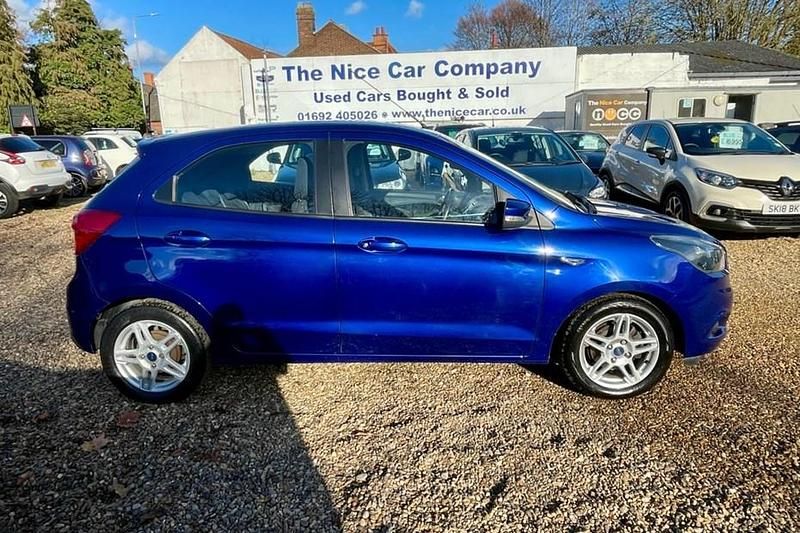 Used Ford Ka Plus Zetec 85 HP (62 kW) 2017 Blue Hatchback