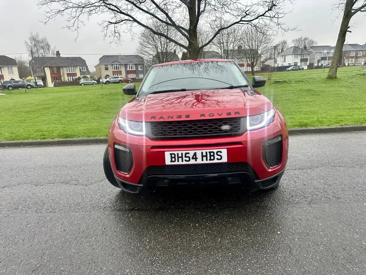 Used Land Rover Range Rover evoque HSE Dynamic 180 HP (132 kW) 2016 Red Estate