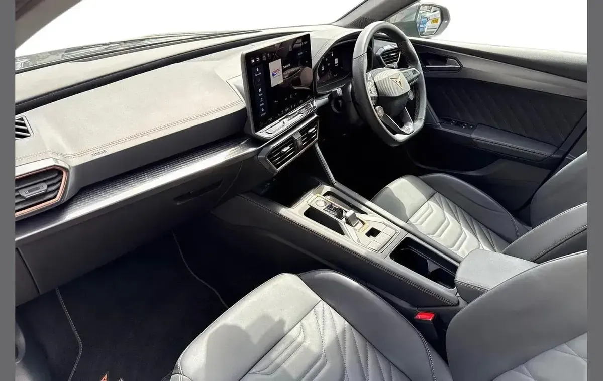 Used Cupra Leon VZ2 328 HP (241 kW) 2025 Black Estate