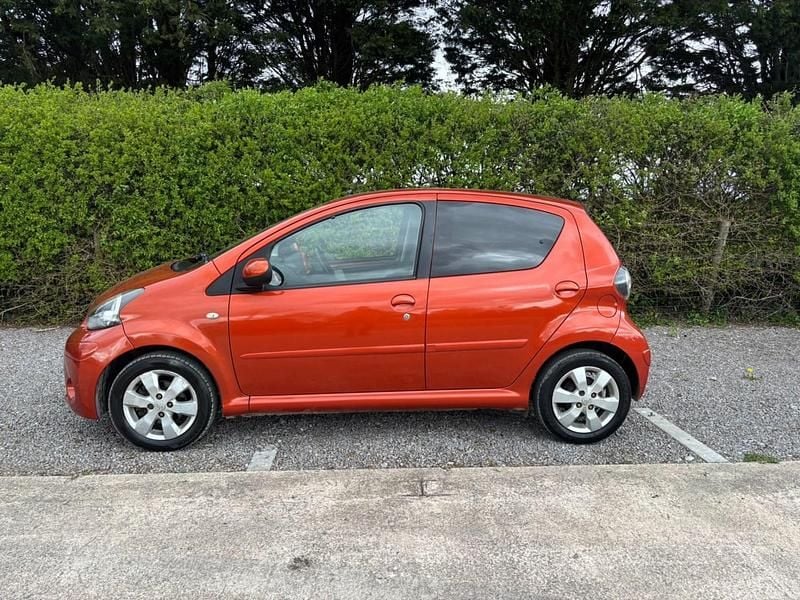 Usado Toyota Aygo 2012 Laranja Citadino