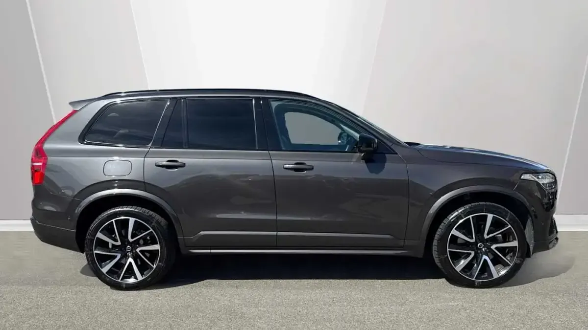 Used Volvo XC90 Plus 247 HP (181 kW) 2025 SUV