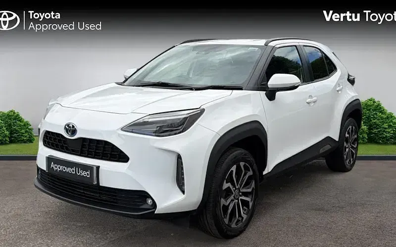 Used Toyota Yaris Hybrid Design 116 HP (85 kW) 2026 Estate