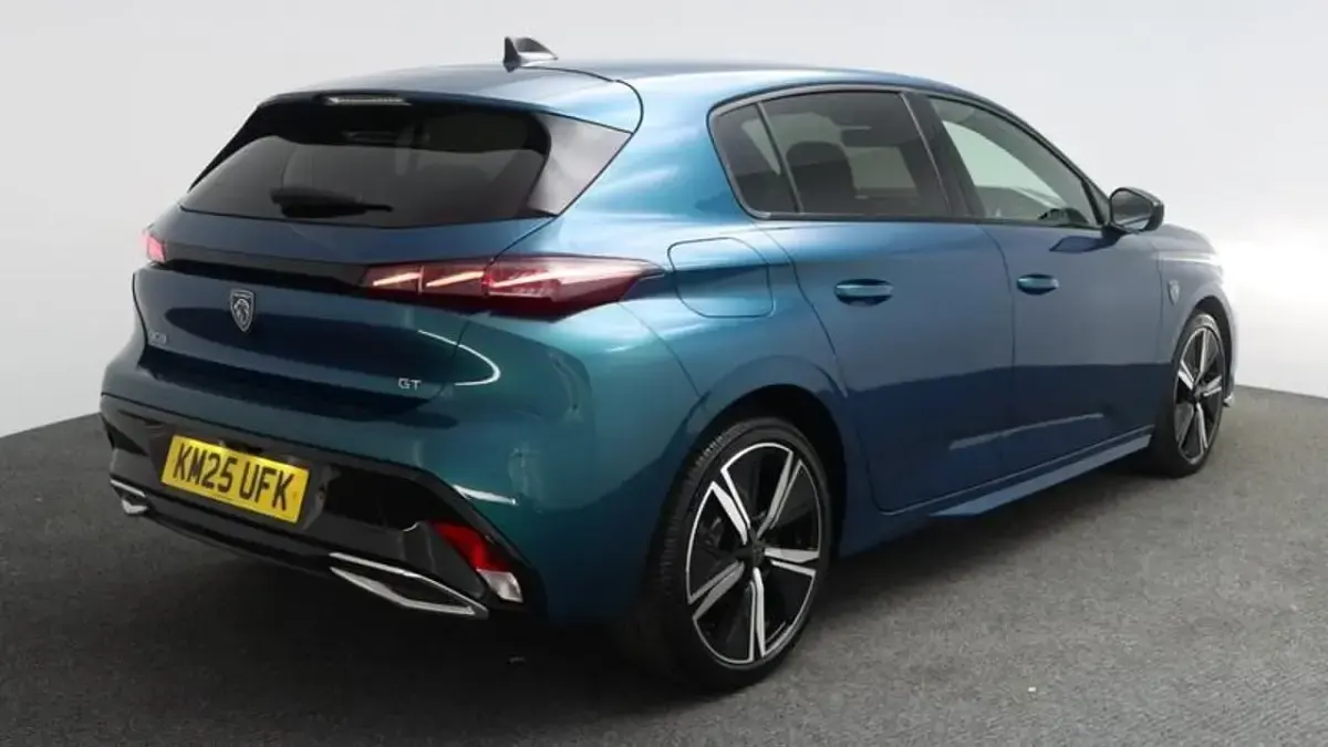 Used Peugeot 308 GT 134 HP (98 kW) 2025 Blue Hatchback