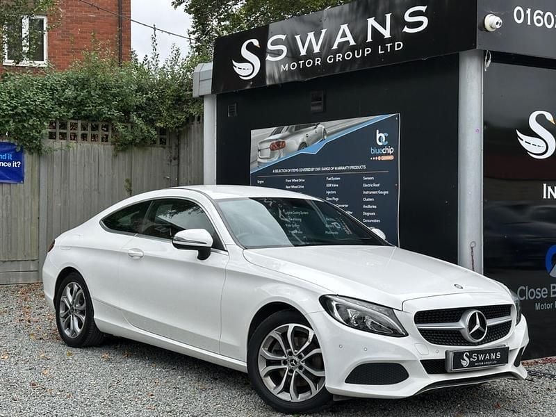 Used Mercedes C200 184 HP (135 kW) 2017 White Coupe