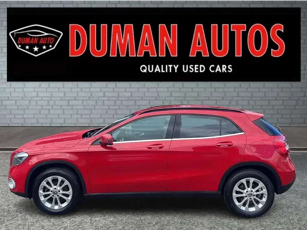 Used Mercedes GLA200 SE 156 HP (114 kW) 2019 Red SUV